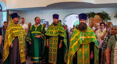 С праздником Святой Троицы!