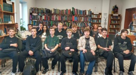 Всероссийский марафон патриотической книги прошёл в библиотеке прихода