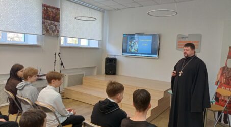 Лекция о православной этике в Модельной библиотеке национальных культур
